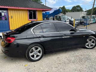 2017 BMW 318i