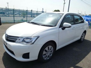 2013 Toyota COROLLA AXIO for sale in Kingston / St. Andrew, Jamaica