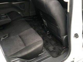 2010 Toyota ISIS PLATANA