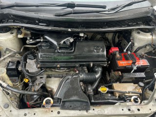 2012 Nissan AD Wagon
$580,000