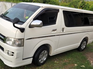 2010 Toyota Hiace GL