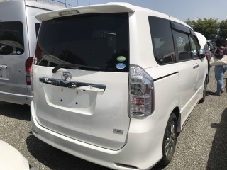 2012 Toyota Voxy for sale in St. James, Jamaica