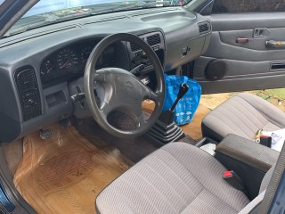 1994 Nissan Nissan pickup