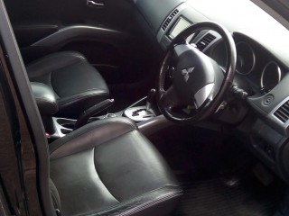 2011 Mitsubishi Outlander Roadest for sale in Kingston / St. Andrew, Jamaica