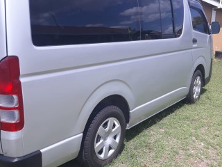 2011 Toyota Hiace