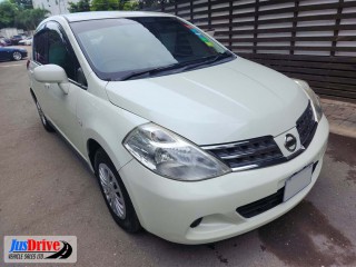 2011 Nissan TIIDA