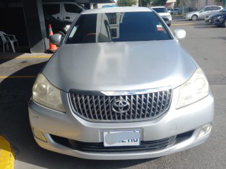 2011 Toyota Crown