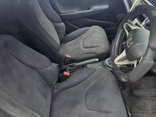2013 Honda Fit
$995,000