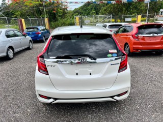 2018 Honda FIT HYBRID