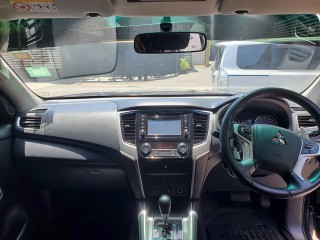 2022 Mitsubishi L200
$6,390,000