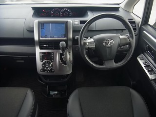 2013 Toyota Voxy ZS for sale in St. James, Jamaica