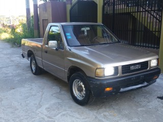 1989 Isuzu Pickup for sale in Clarendon, Jamaica