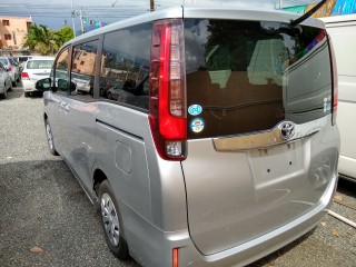 2014 Toyota Noah for sale in Kingston / St. Andrew, Jamaica