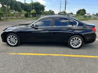 2018 BMW 318i