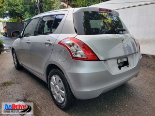 2016 Suzuki SWIFT