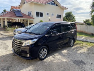 2015 Toyota Noah