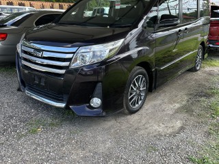 2014 Toyota Noah