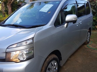2013 Toyota Voxy for sale in Trelawny, Jamaica
