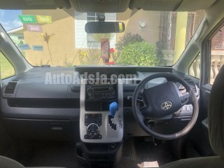 2011 Toyota Voxy for sale in Trelawny, Jamaica