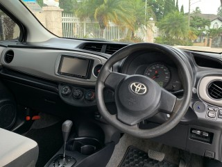 2012 Toyota VITZ