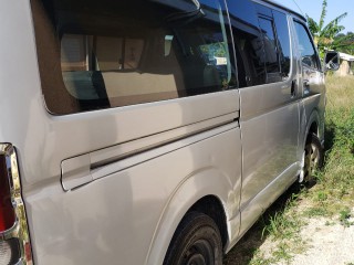 2006 Toyota Hiace Negotiable for sale in St. James, Jamaica