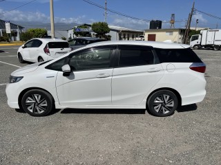 2017 Honda Fit Shuttle for sale in Kingston / St. Andrew, Jamaica