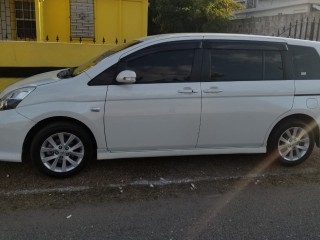 2013 Toyota Isis for sale in St. Catherine, Jamaica
