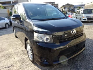 2010 Toyota Voxy for sale in Kingston / St. Andrew, Jamaica