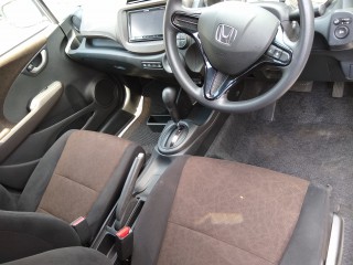 2013 Honda Fit Shuttle for sale in Kingston / St. Andrew, Jamaica