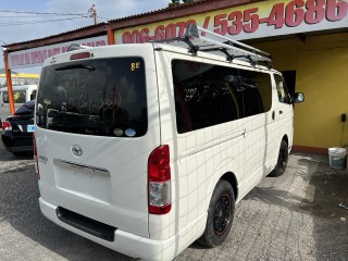 2015 Toyota Hiace Turbo diesel for sale in Kingston / St. Andrew, Jamaica