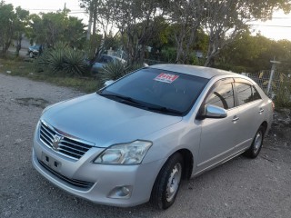 2013 Toyota Premio