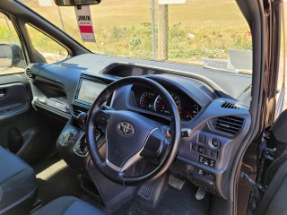 2014 Toyota Noah Si