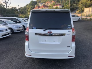 2010 Toyota Noah SI for sale in Manchester, Jamaica