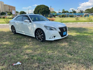 2015 Toyota Crown