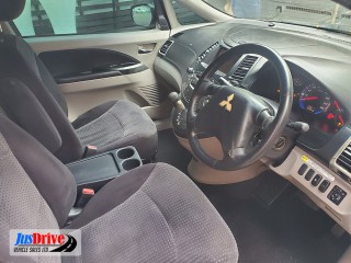 2006 Mitsubishi GRANDIS