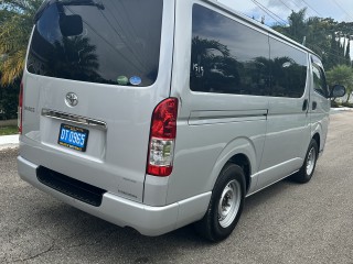 2017 Toyota HIACE   GL  DIESEL for sale in Manchester, Jamaica