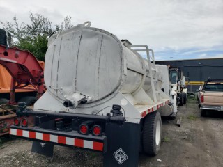 2013 Freightliner INTL WATER TRUCK