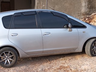 2003 Mitsubishi Colt