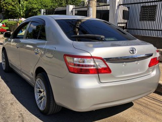 2012 Toyota Premio