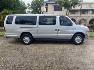 2011 Ford Econoline