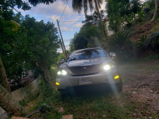 2004 Toyota Harrier