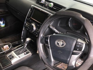 2010 Toyota Mark x for sale in Trelawny, Jamaica