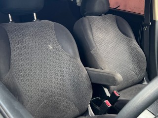 2011 Nissan Note
$590,000
