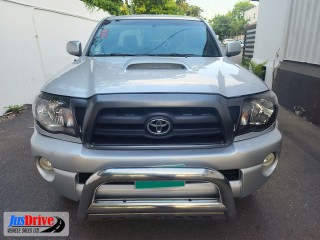 2006 Toyota TACOMA