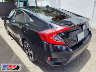 2017 Honda Civic Touring