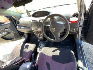 2010 Toyota Yaris