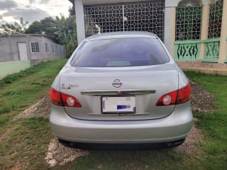 2012 Nissan bluebird