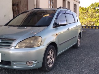 2003 Toyota Picni