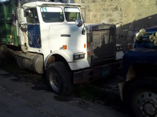 1995 Freightliner D12063T