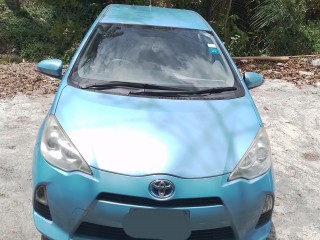 2012 Toyota Aqua Hybrid for sale in Kingston / St. Andrew, Jamaica